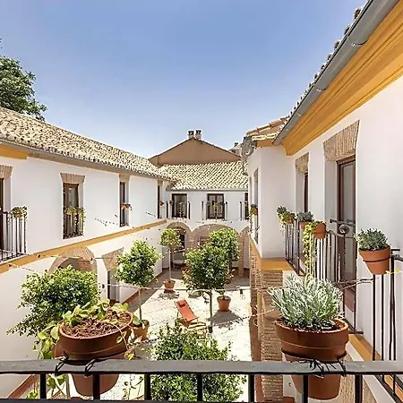 Hotel Libere Patio Santa Marta 3*